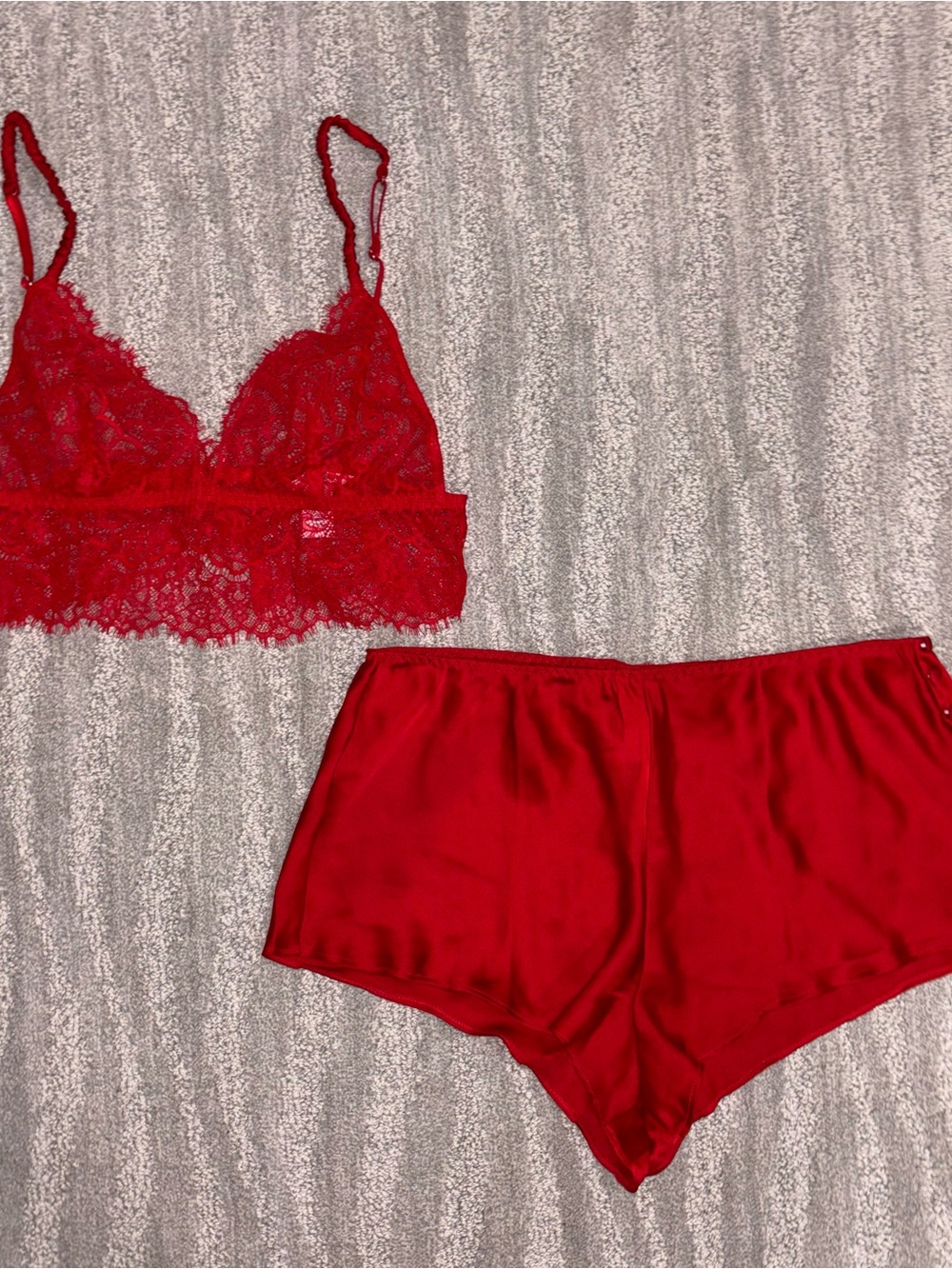 Victoria’s Secret Red Lace Satin 2 Piece Pajama Set Top Shorts Sheer Women’s S